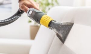 Rengøring af sofa